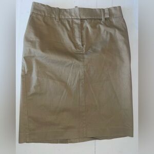 MNG SOLID KHAKI SKIRT POCKETS BELT LOOPS SIZE 6 CLOSURE ZIPPER HOOK & EYE